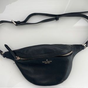 Used Kate spade belt bag / crossbody